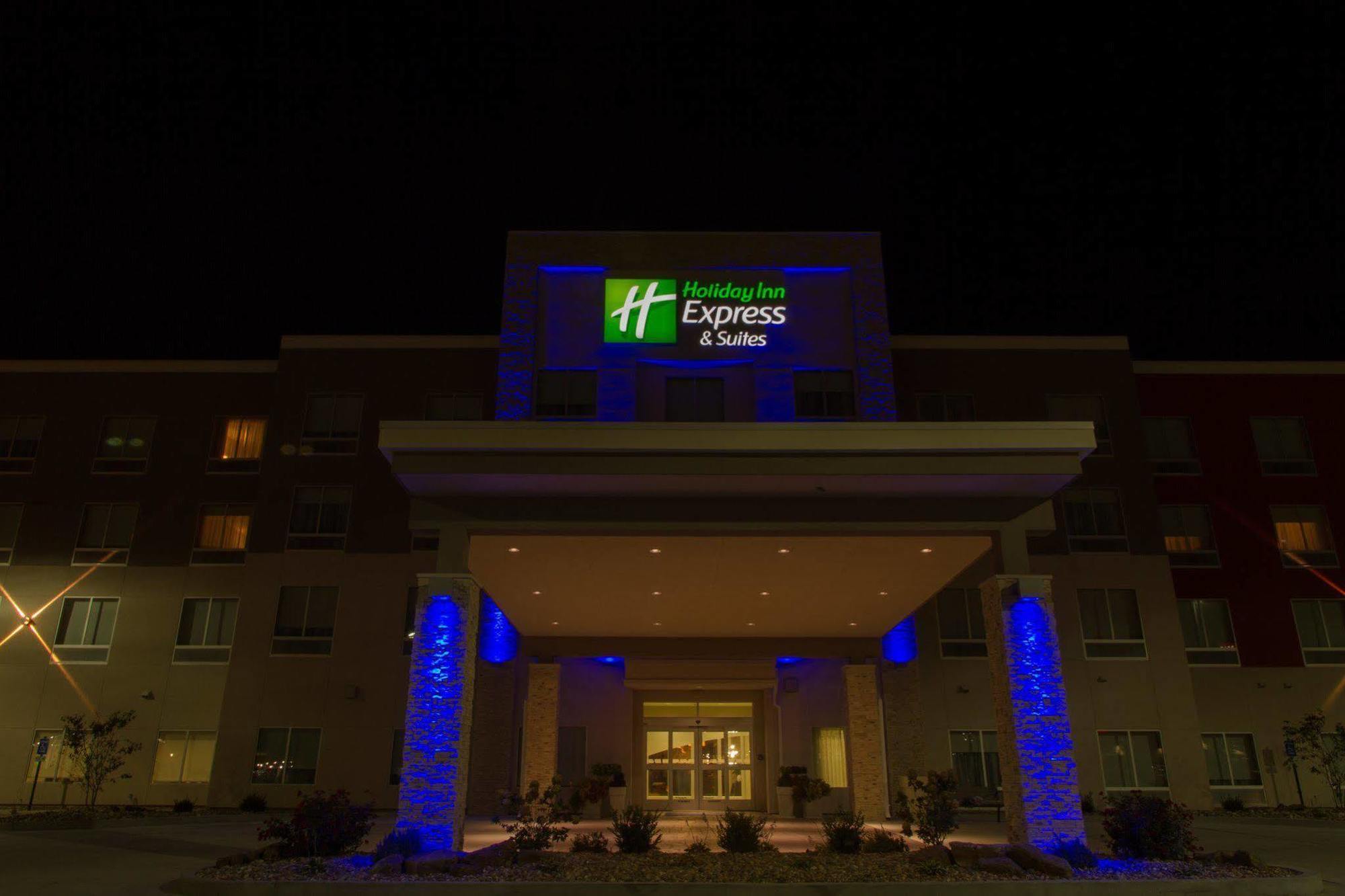Holiday Inn Express & Suites Litchfield By Ihg Exterior foto